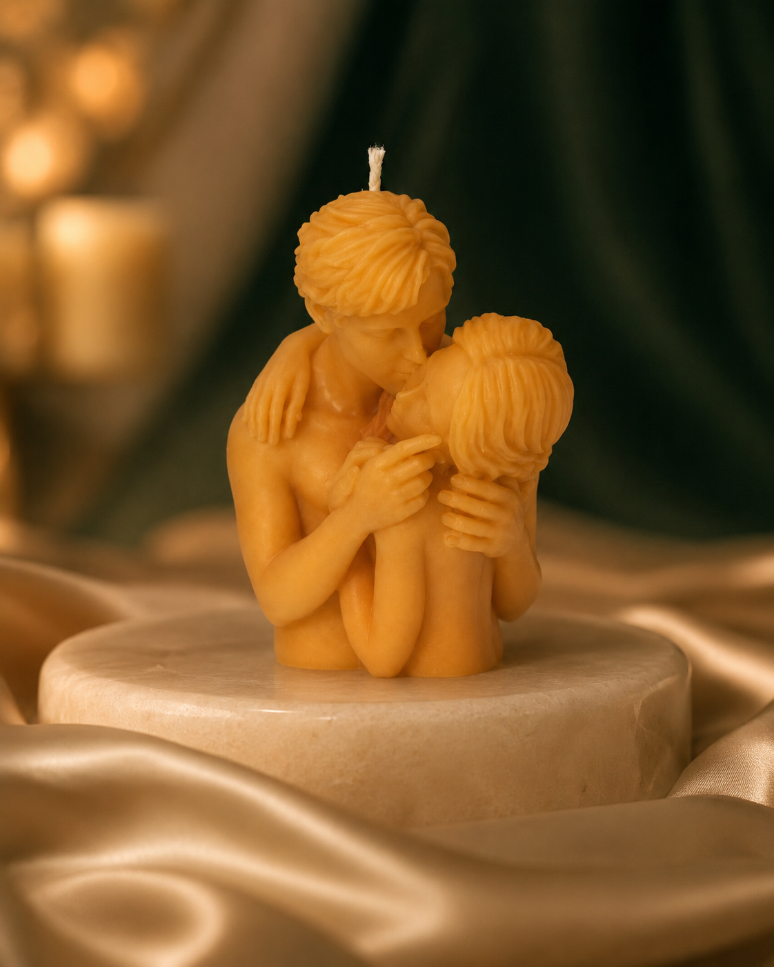 Madhura Deepa | Couple Kiss Candle