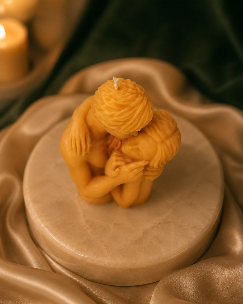 Madhura Deepa | Couple Kiss Candle
